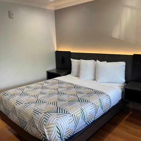 Motel 6 Sacramento, Ca - Downtown Екстериор снимка