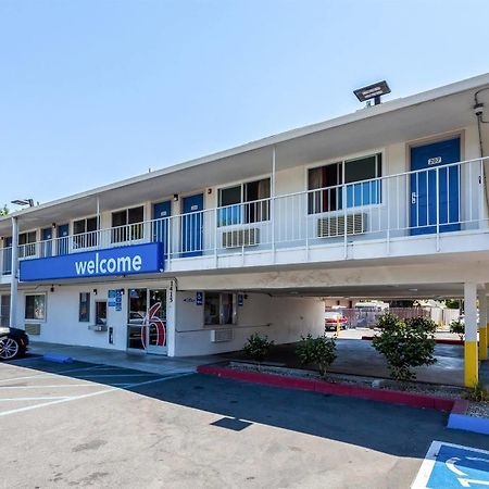 Motel 6 Sacramento, Ca - Downtown Екстериор снимка