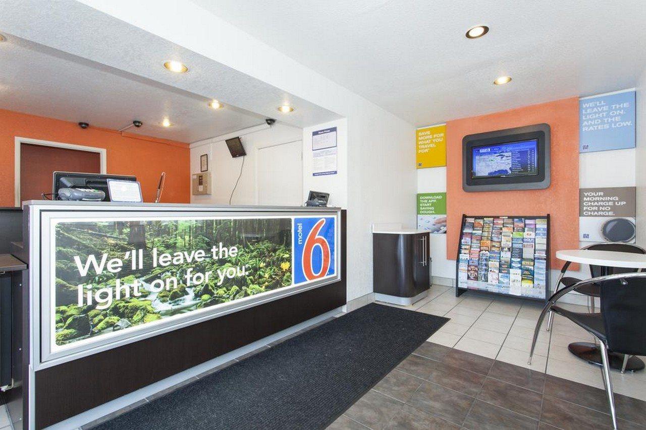 Motel 6 Sacramento, Ca - Downtown Екстериор снимка