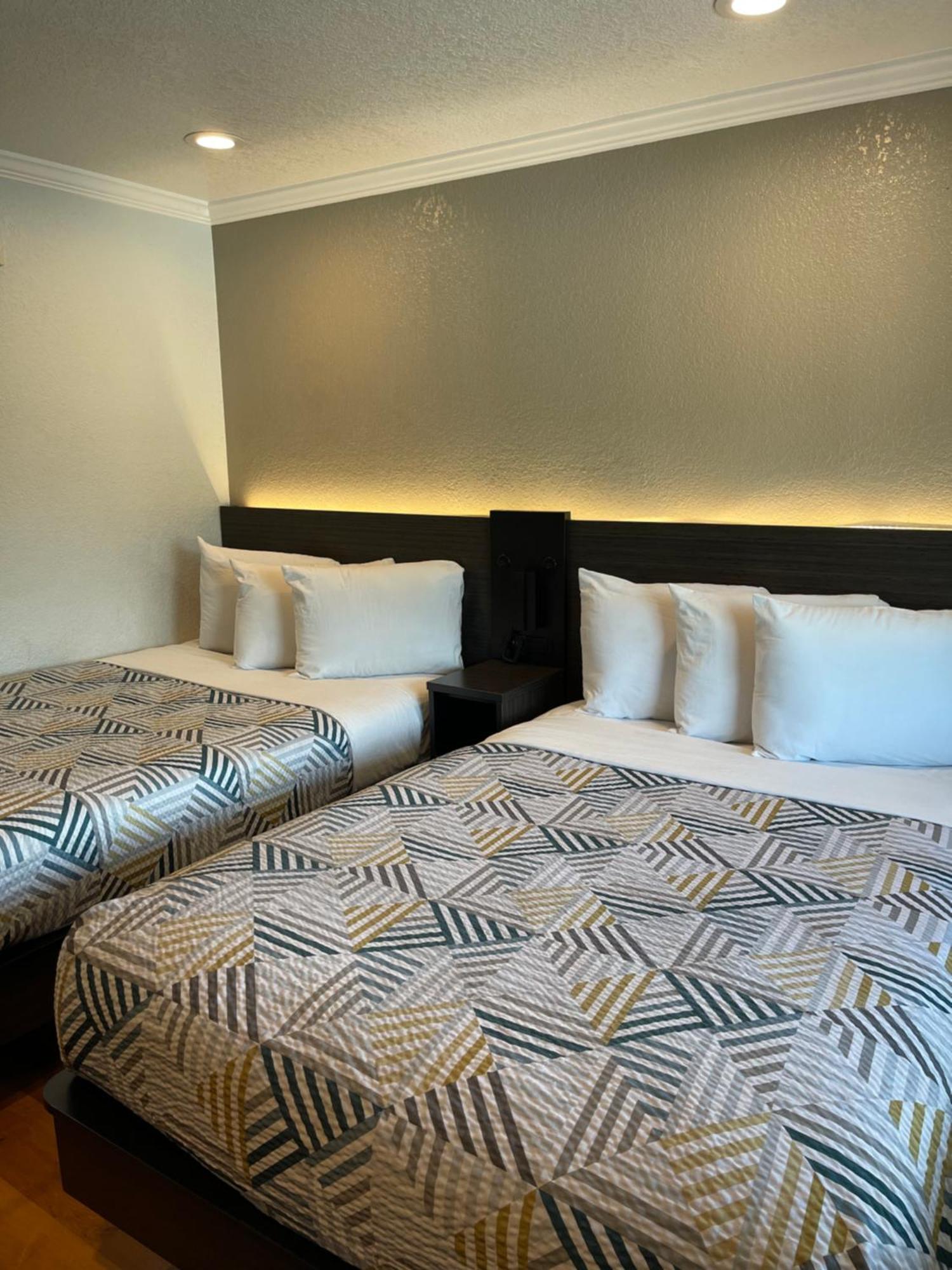 Motel 6 Sacramento, Ca - Downtown Екстериор снимка
