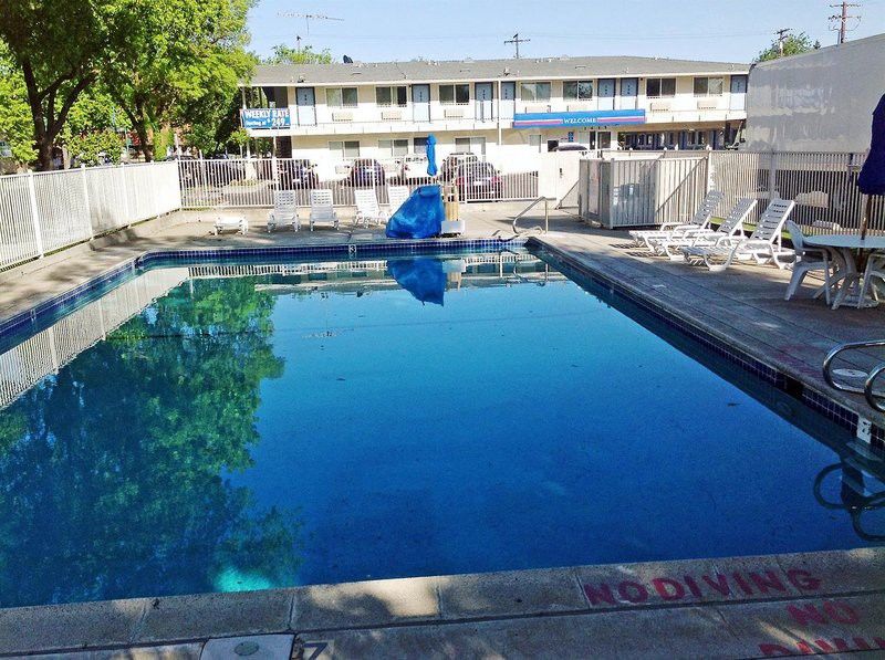Motel 6 Sacramento, Ca - Downtown Екстериор снимка
