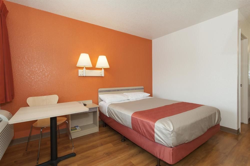 Motel 6 Sacramento, Ca - Downtown Екстериор снимка