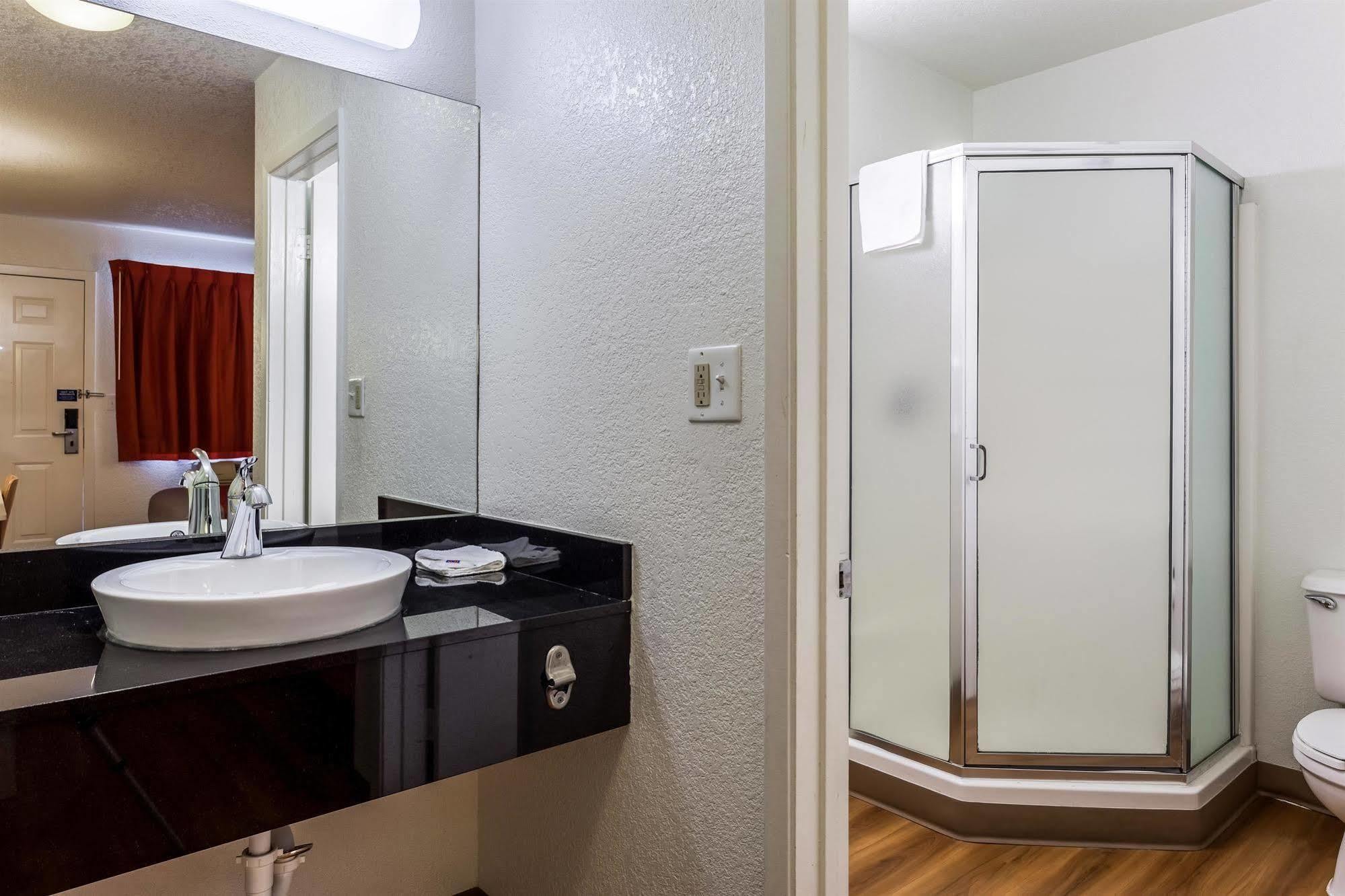 Motel 6 Sacramento, Ca - Downtown Екстериор снимка
